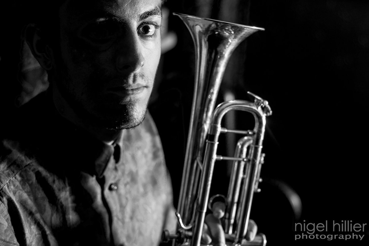 behindopenmic's tweet image. joshua elcock @RCStweets student interviewed by @behindopenmic tinyurl.com/gryhnb6
@phoenixinnyork #jazz #York