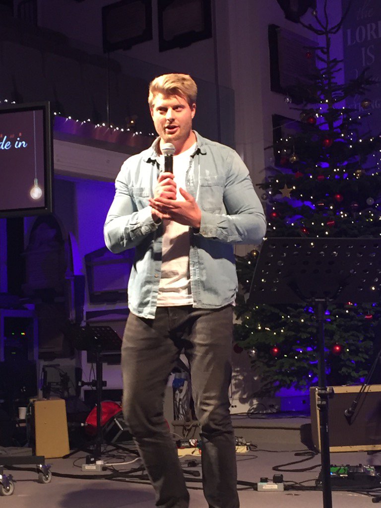 markbailey_'s tweet photo. @JamesBails on fab form @trinitychelt speaking on 'An Attitude of Gratitude' #tchelt #pleasesorrythankyou https://t.co/GJHF31H1gi