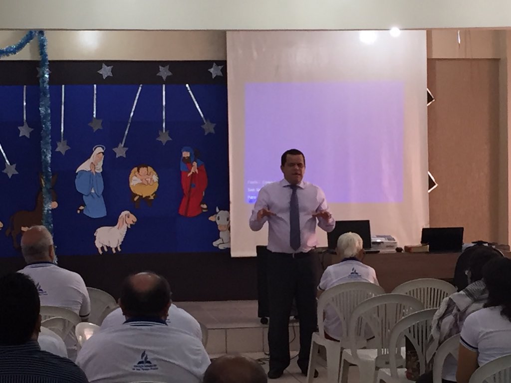 pastorw07's tweet photo. No encerramento do primeiro ano do curso livre em Religião da @iasdape foi assim, Proezas! https://t.co/EZnX57Xpge