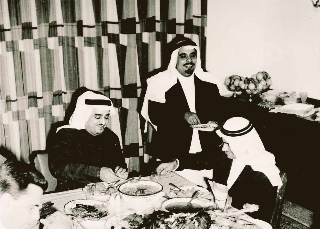 اللحظات العفوية ترسم بسمات لا تمحى. #روح_القيادة