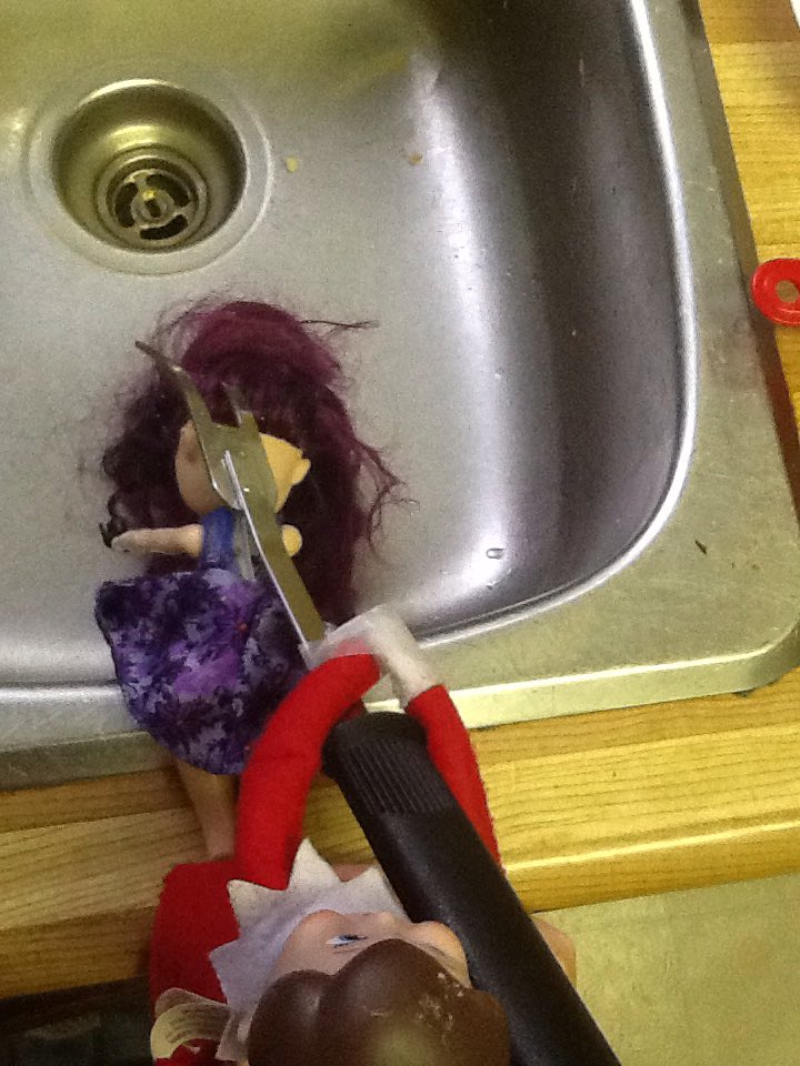 firewitch74's tweet photo. @sutterink @sutterphiles @KateySagal @SonsofAnarchy #elfonashelf #SOA #GemmaStyle https://t.co/xM7zqLgTAm