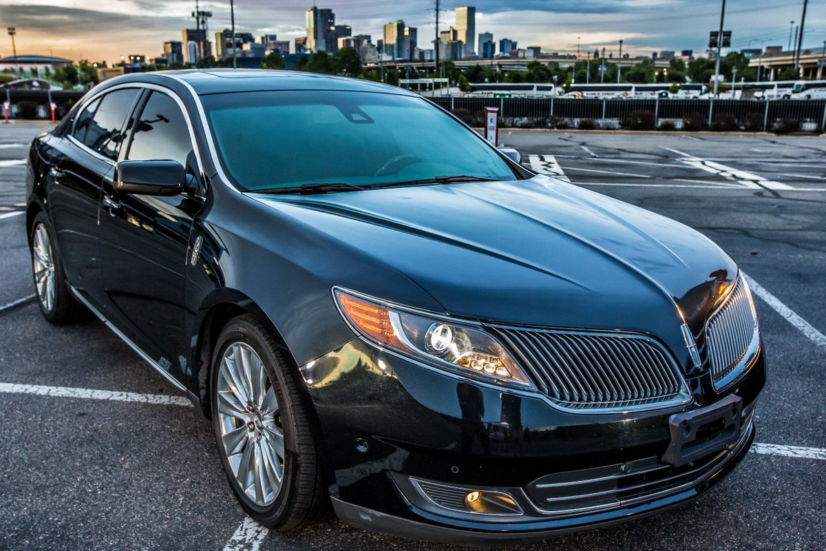THELUXURYTC's tweet photo. Shuttle, private car to @Broncos vs @RAIDERS game https://t.co/OgOKc8S2tU 3032185298 #DENVER #MILEHIGHCITY #LUXURY https://t.co/tJ88f1UQFm
