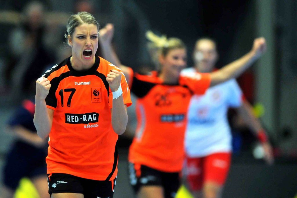 Wij zijn er klaar voor, achtste finale tegen Servië!! Volg <a href="/Handbal_Live/">Handbal_Live</a> voor de tussenstanden! #oneteamonedream