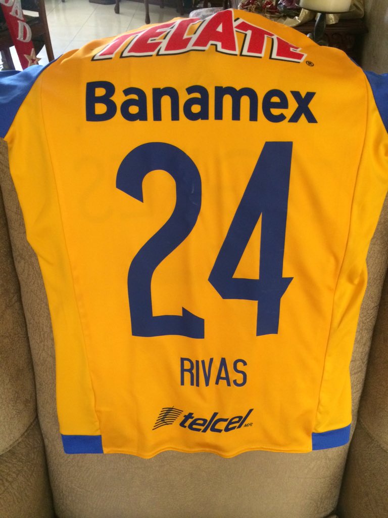 igarzabu's tweet photo. Ya listos para ganar!!! @Rivas24oficial @chasterlon @JuannLuis  #vamosporla4ta #incomparables https://t.co/NO3Bzcb33z