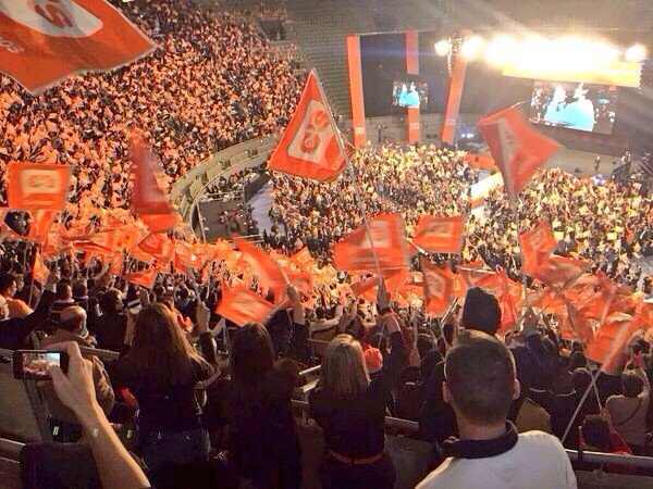 Albert_Rivera's tweet photo. Ha sido un día de emociones y sobre todo ¡de ilusión! En unos años contaremos #YoestuveenVistalegre13D . ¡Gracias! https://t.co/o0F6EamaOf