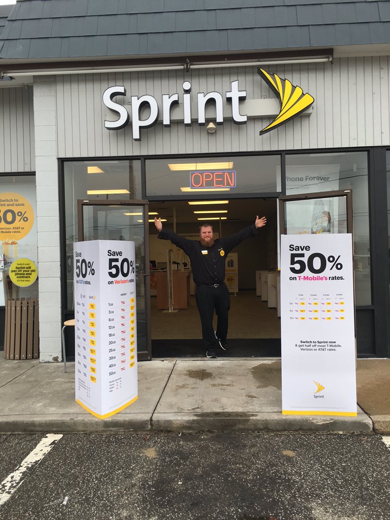 artsal52's tweet photo. #UWErie,Warm day for a HOT DEAL! #save50percent,@UWDMAndrew,@marceloclaure,@UWGMJason,@AbbyCMeAtSprint,@K_Seelinger https://t.co/g9oYZUphFC