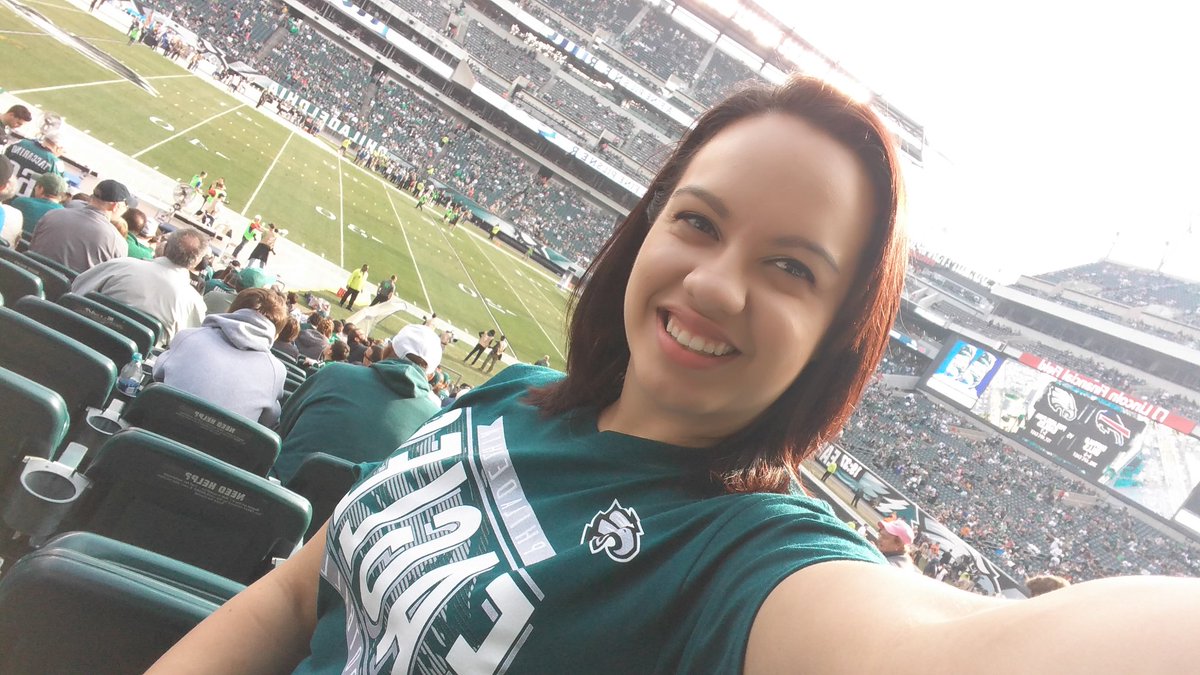 jinx4short's tweet photo. #FlyEaglesFly Let's go Eagles!!! https://t.co/MtAgfBJeGB