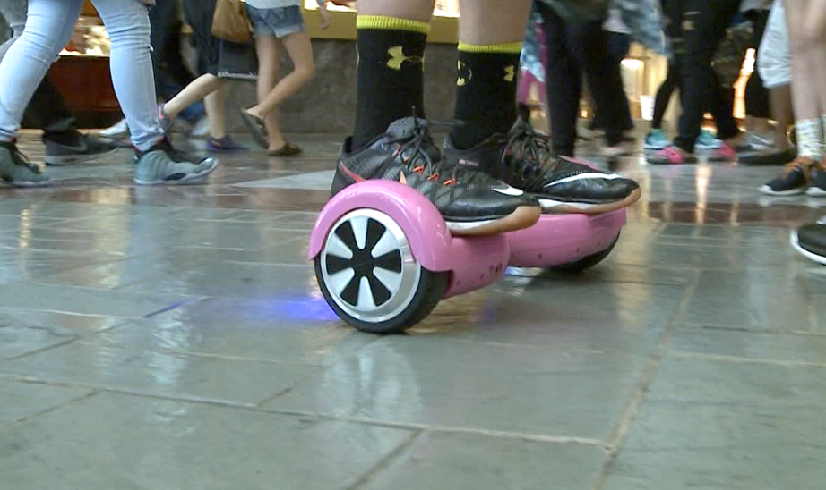ChristieDuffy's tweet photo. .@Swagway #hoverboards are no longer on @Amazon - reportedly over fire safety concerns. #hovergate #holidayshopping https://t.co/CV0SyePwmo