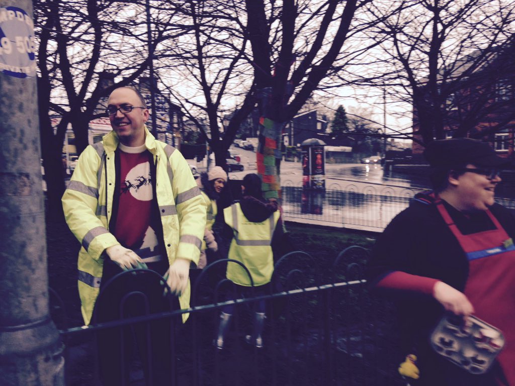 MoFloFamily's tweet photo. Great photos of Saturdays clean up! Thanks to @tesco6491 and the Greggs for the treats! Fab job! https://t.co/47rNmapyxE