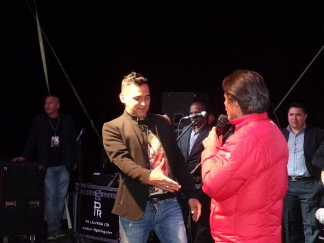Zapatahansy's tweet photo. @AlcaldiaTenjo @Jorgitoceledon #EspectacularConcierto #GraciasTenjo https://t.co/gSB0WOLt5R
