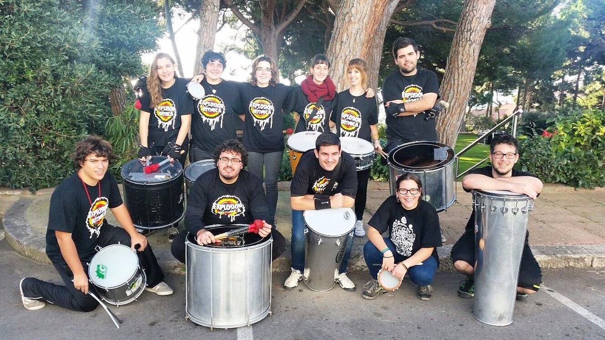 ExploRitmica's tweet photo. Hoy hemos ido a tocar a Masnou,con entusiasmo y felicidad por tocar rodeados de los más peques. https://t.co/bDB6A7mGEv
