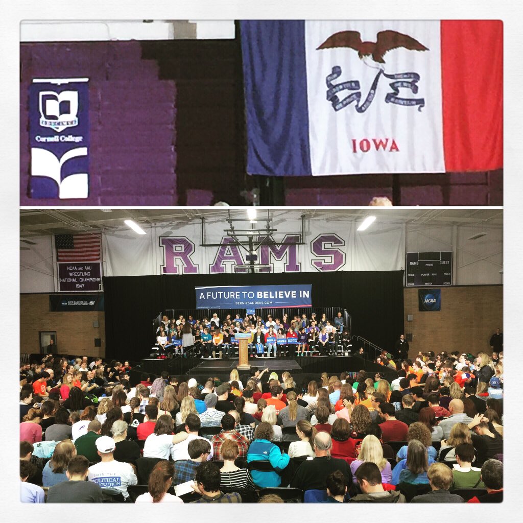 The Small Multi-Sport Center at #CornellCollege is filling up for the Bernie Sanders event at 3 p.m.