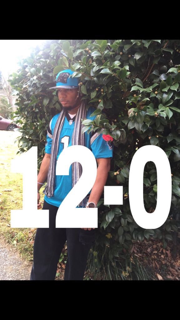 iAmDJHollygrove's tweet photo. Lmaooooo I'm in tears dawg!!!! #Failcunts #Failcons #Falcons #FalconFans https://t.co/Ch6tW9CxYj