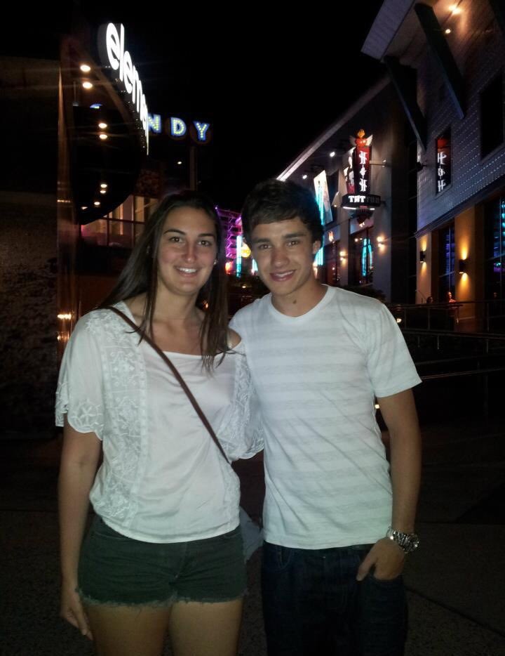 2kids1love's tweet photo. It's been a good ride boys. I'll miss you forever. #byeonedirection https://t.co/VwC9Zsh5cN