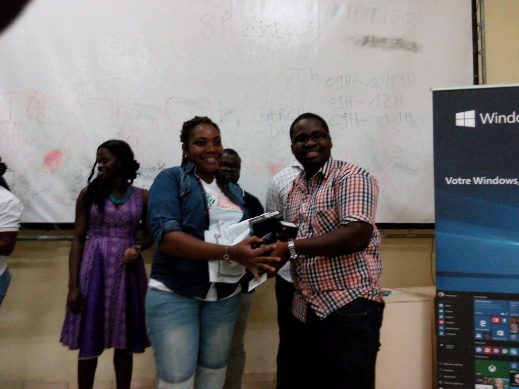 SergeFarell's tweet photo. #AvotreService classé 3ieme au concours Start-Up week-end 4 Édition. #swa2015 #swabidjan https://t.co/LSuksrARKU