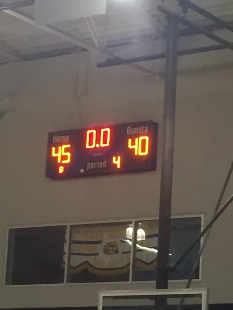 PrinePrep's tweet photo. #PrinePrep earns victory over Jesuitβ
@_MOTHER_G00SE_ : 21p 3a 2stl
Dillon: 5p 11rb
#StriveForGreatness https://t.co/abxvURDl7X