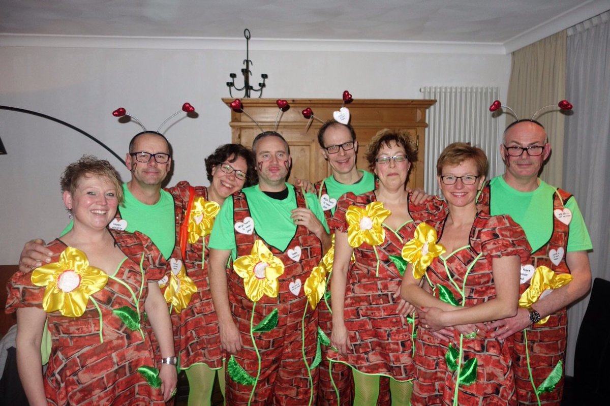 Team Ut Schoiks Veld.
Wij hebben er óók zin in!
---
---
Verzonden via WhatsApp