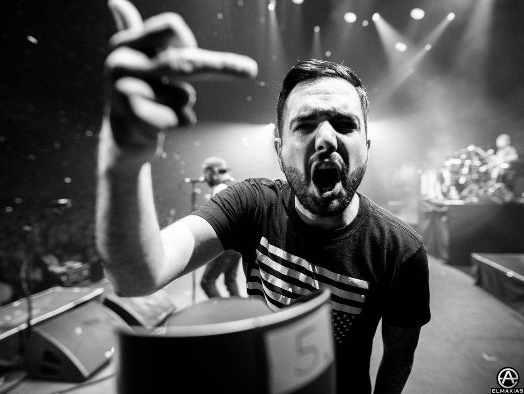 adtr's tweet image. From Sydney with love. 📷: @elmakias
