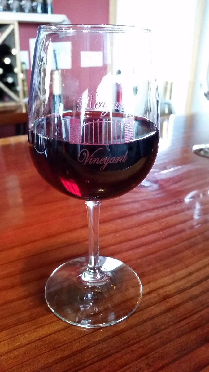 RedgateVineyard's tweet photo. Redgate now has #tempranillo. Come by for a taste. Peppery, spicy, and delicious! @ORwinecountry @ORWineReserve https://t.co/hVau3Y86XH
