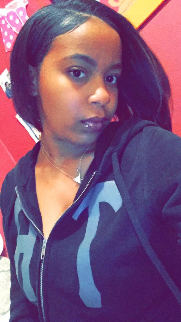 tayleerrr_'s tweet photo. I swear I be looking mean for no reason ππ½π #lastnightissue π https://t.co/W5ofTNVwA8