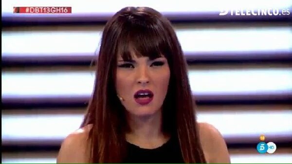 JVieit's tweet photo. @mireiacanalda_ @aresteixido esta es la cara de una envidiosa metemierda darle caña se lo merece. Animo chicas. 💋💋❤❤ https://t.co/J66jsb4gvd