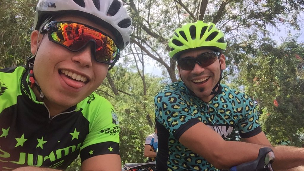 robertsonpr_'s tweet photo. Con este amigo he aprendido lo que es correr duro y disfrutarme en su totalidad una carrera...#cxpr https://t.co/vkfOfjTXMx