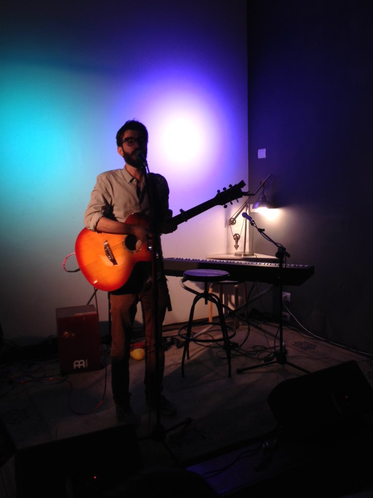 SpaghettiUnplug's tweet photo. @FilippoDrPanico sul palco di #spaghettiunplugged https://t.co/BhI5jG2qiv
