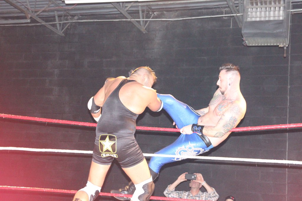 CMxGraphics's tweet photo. @JRo_Wrestling came ready 2 #fight could 2016 be #tylermurphy year @ShutUpAndWrestl #wewantmurphy https://t.co/kh9kJoCC2x