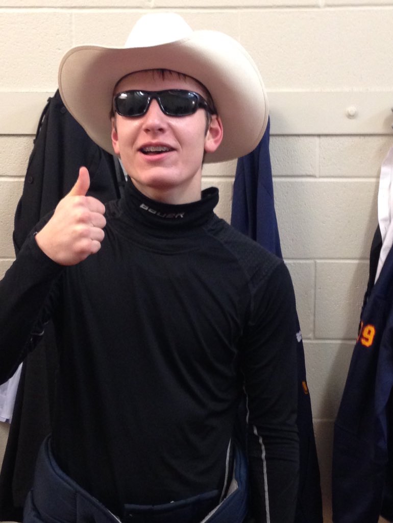 isaakp7's tweet image. Great job tonight Colts 8 Markham 1..Dan Fran earns the hat @BarrieColts2001 #thirdperiod #relentless