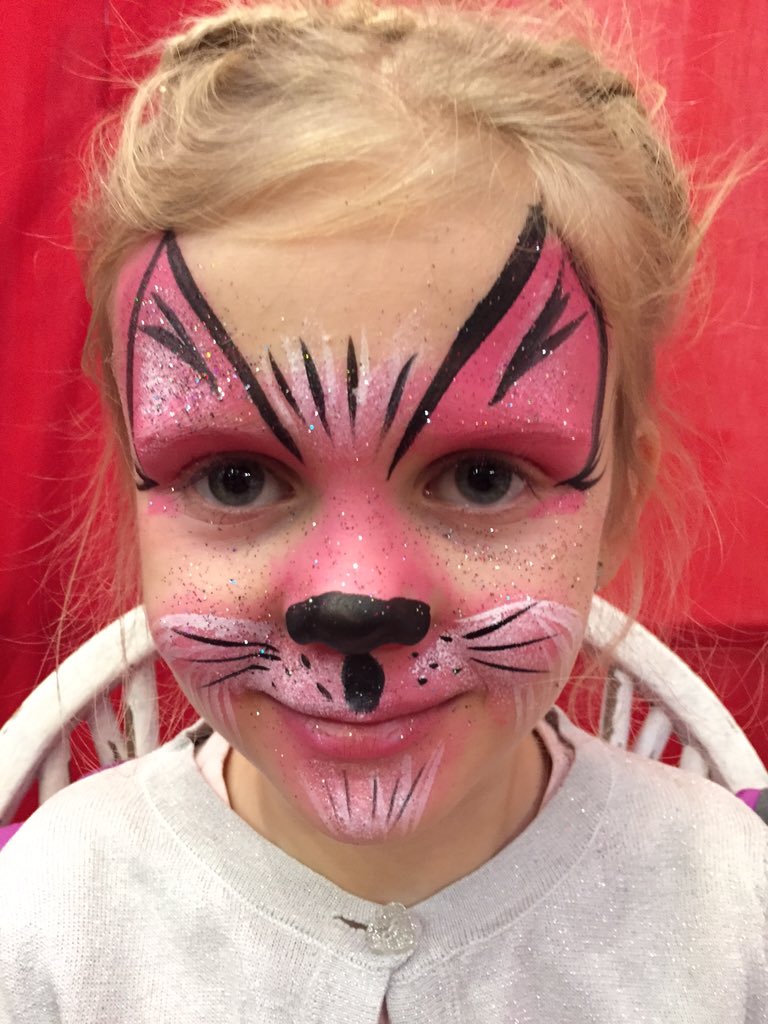 createfacepaint's tweet photo. More magic at @WintervilleLDN #Christmas #face-painting #fun #FamilyTime #Kids https://t.co/8CWpxL8gQB