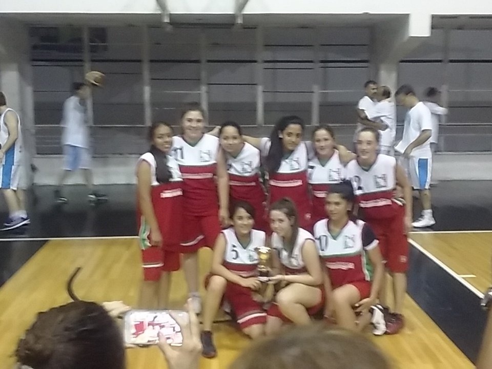 #FemeninoMenores Final: <a href="/marchibasquet/">Circulo Marchigiano</a> 40 (Serino18 pts) - #Comunidad 19 (Gonzalez 13 pts.). Vía @Harri_23