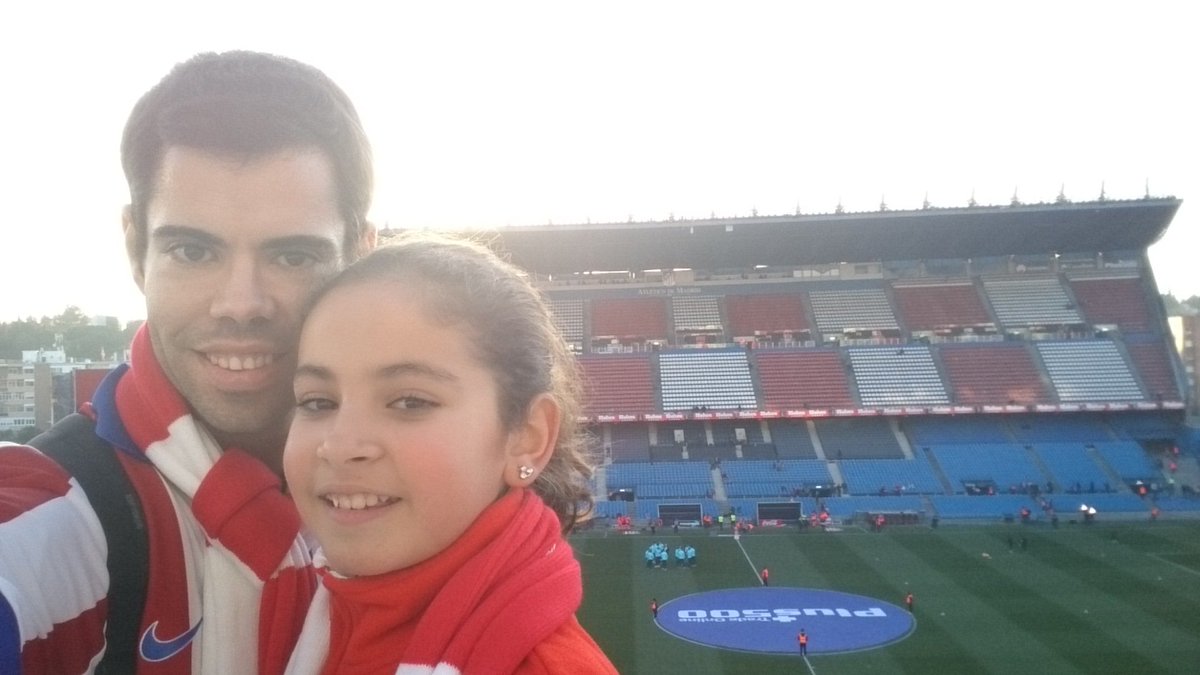alfonsocogeces's tweet photo. Nada mejor que hacer realidad el sueño de una pequeña atlética 😊😊 https://t.co/pzj9S3v8sj