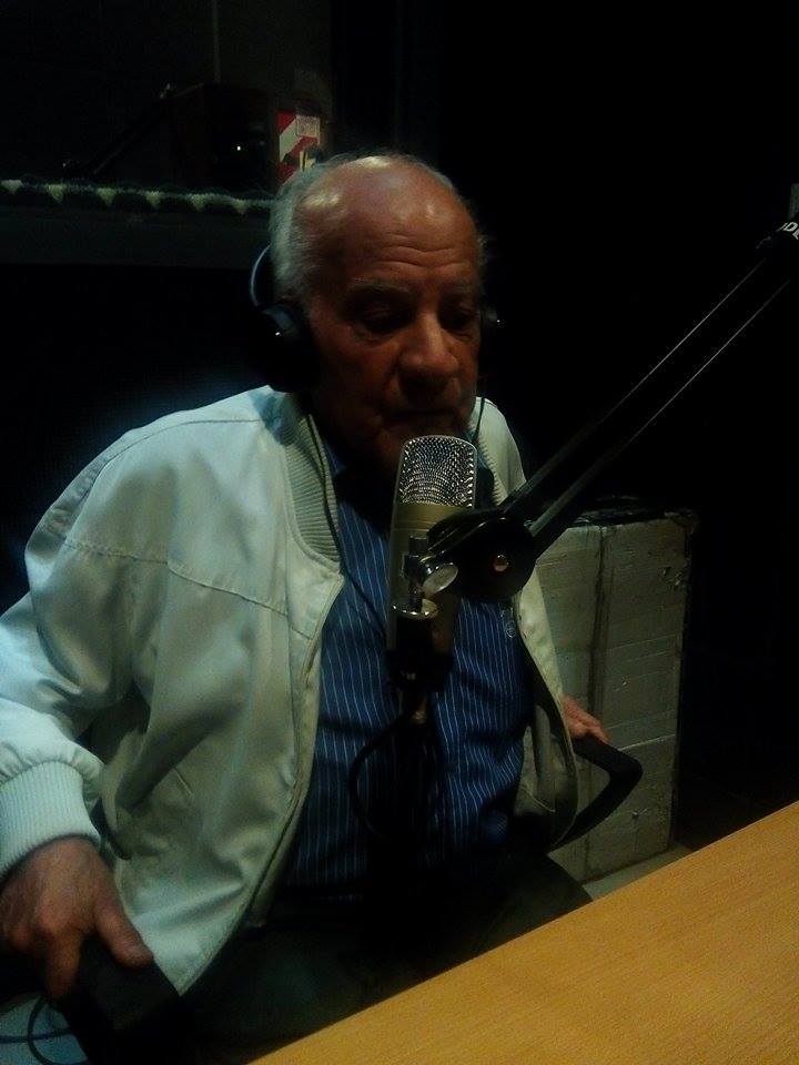 cdespiertos's tweet photo. #ahora Juan Carlos Torres cuenta la historia de su barrio #VillaRevol ► en la @Jerocba https://t.co/Hgd4DVLyOX
