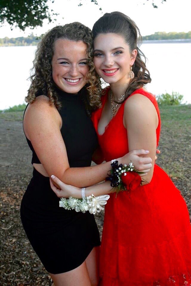 blakewalkerr's tweet photo. happy 17th birthday anniegymgirl!!! ❣🎈🎉 love you, even though I have to see u in every class ugh https://t.co/vZaPPeY1bR