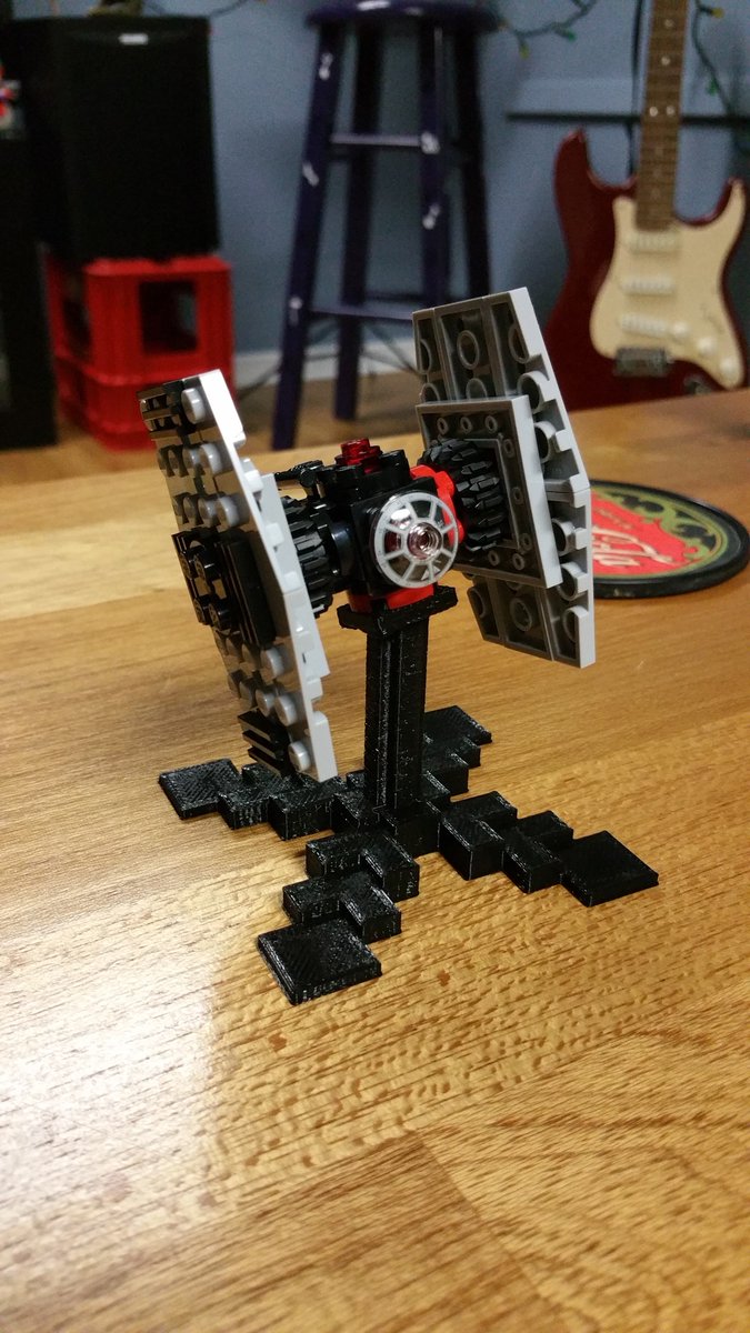 sysadrift's tweet photo. Posted an update to my Lego Star Wars stand collection with stand for mini Tie Fighter https://t.co/GDae6hQmxO https://t.co/3RSahaoeL0