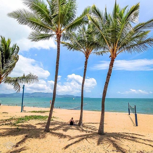 Queensland's tweet photo. FAN PHOTOS: Here are our fave #thisisqueensland shots! Which do you <3 the most? https://t.co/KDE6KgVni5 https://t.co/L0mdPnsb94