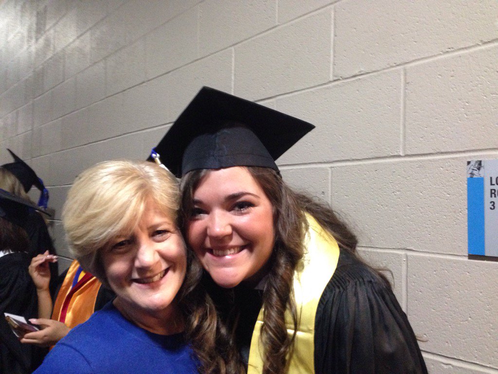 rudd_loretta's tweet photo. So happy for @Kgb_20! #memphisgrad2015 https://t.co/MCmmr6mVPl