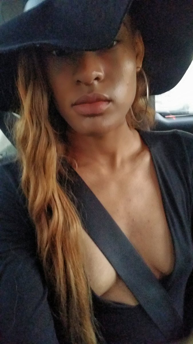 EricaJenea's tweet photo. Face explains it all😧 #SlimTheModel https://t.co/8Bdo1XHscU