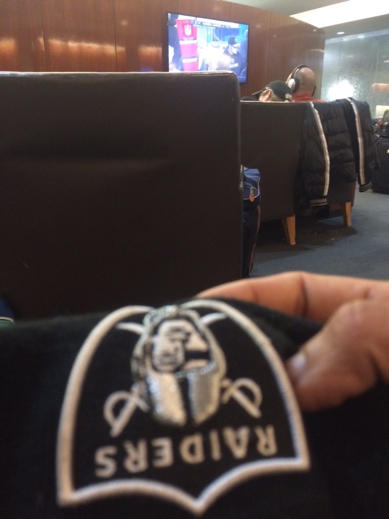 Aissociation's tweet photo. That awkward moment @ DEN airport wearing a Raiders beanie when Broncos play them live on TV in the #united lounge https://t.co/iHeg5mjJZZ