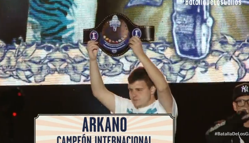 rimasbatallas's tweet image. ARKANO GANADOR BATALLA INTERNACIONAL DE CHILE RUIDOO PARA ESTE GALLO QUE SE LO MERECE !!!!!!!!! #BatallaDeLosGallos