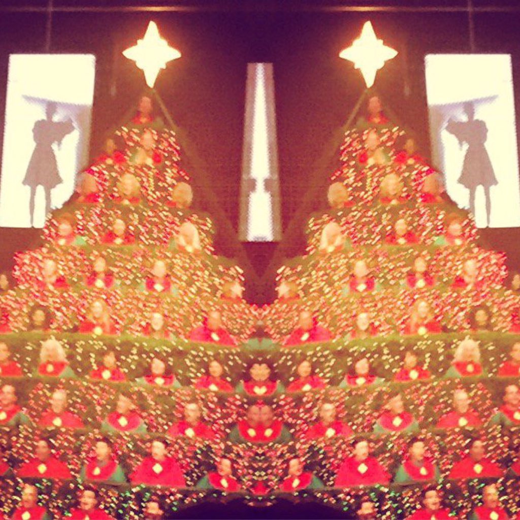WayneEdfors's tweet photo. The Singing Christmas Tree #SCT2015 #CapitalCulture @CapitalOnline https://t.co/0zRcoXDsg4