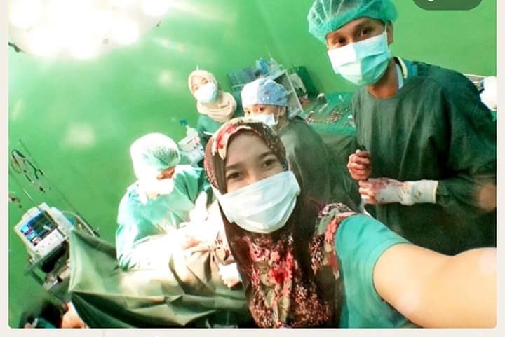 PBIDI's tweet photo. Upload foto saat bekerja adalah hak setiap orang, tapi kalau pekerjaannya seperti ini menjadi tidak etis. Hentikan! https://t.co/kcgBpDY8oC