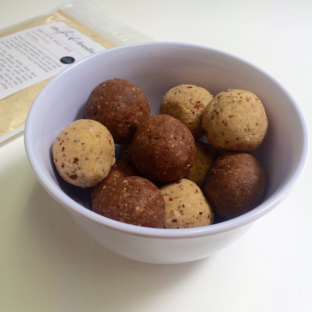 essence_group_'s tweet photo. YUM!! Fit Mix Protein Balls by @The_Fit_Foodie 😍
#proteinballs #thefitfoodie https://t.co/tEZDPy1Err