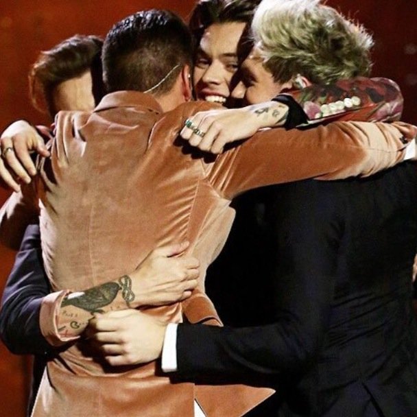 raybanharry_'s tweet photo. This will forever, be my home
#MTVStars One Direction
#ThisIsNotTheLastOfOneDirection https://t.co/Sdr3l4c5Zy