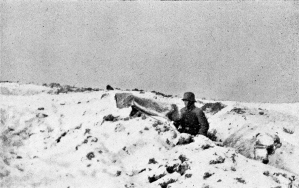 DavidWDoughty's tweet photo. #WW1 #GermanMachineGun position in a forward trench close to the village #LeTransloy on #TheSomme #winter of 1916/17 https://t.co/xpXWCAuvyZ