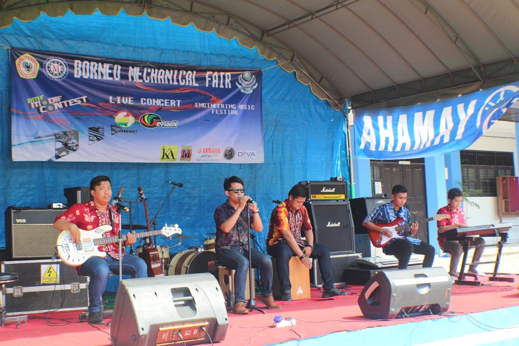 Flazz_Project's tweet image. Perform Dadakan @FakultasTehnikUnlamBanjarbaru