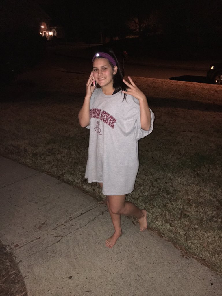 kellyyharkin's tweet photo. Blessed to say I have verbally committed to play D1 lacrosse at Arizona State University💛❤️ #forksup https://t.co/ptW27Cvdrk