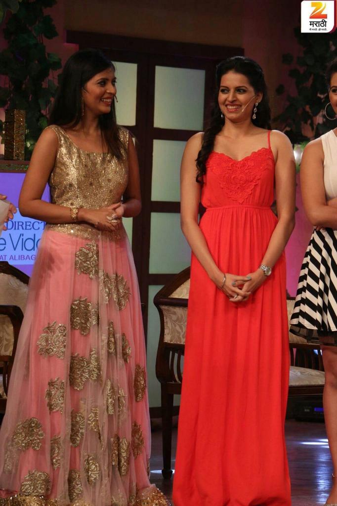 SnehalGore's tweet photo. Chala Hawa Yeu De
@zeemarathi @codeshpande https://t.co/sNERBjTBDh