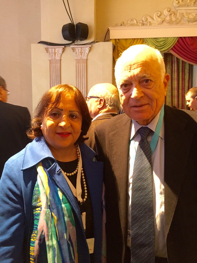 مع د نبيل العربي في مؤتمر حوارات المتوسط