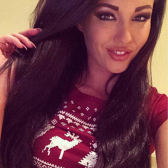Sarah_Widdowson's tweet photo. Have you got a Christmas jumper yet? Check out @JollyClothing for a Christmas T-shirt instead this year! https://t.co/IiwIbVsDRe